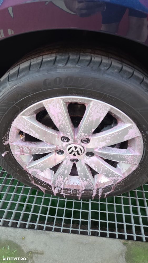 Volkswagen Passat 2.0 TDI BlueMotion Technology Comfortline - 25