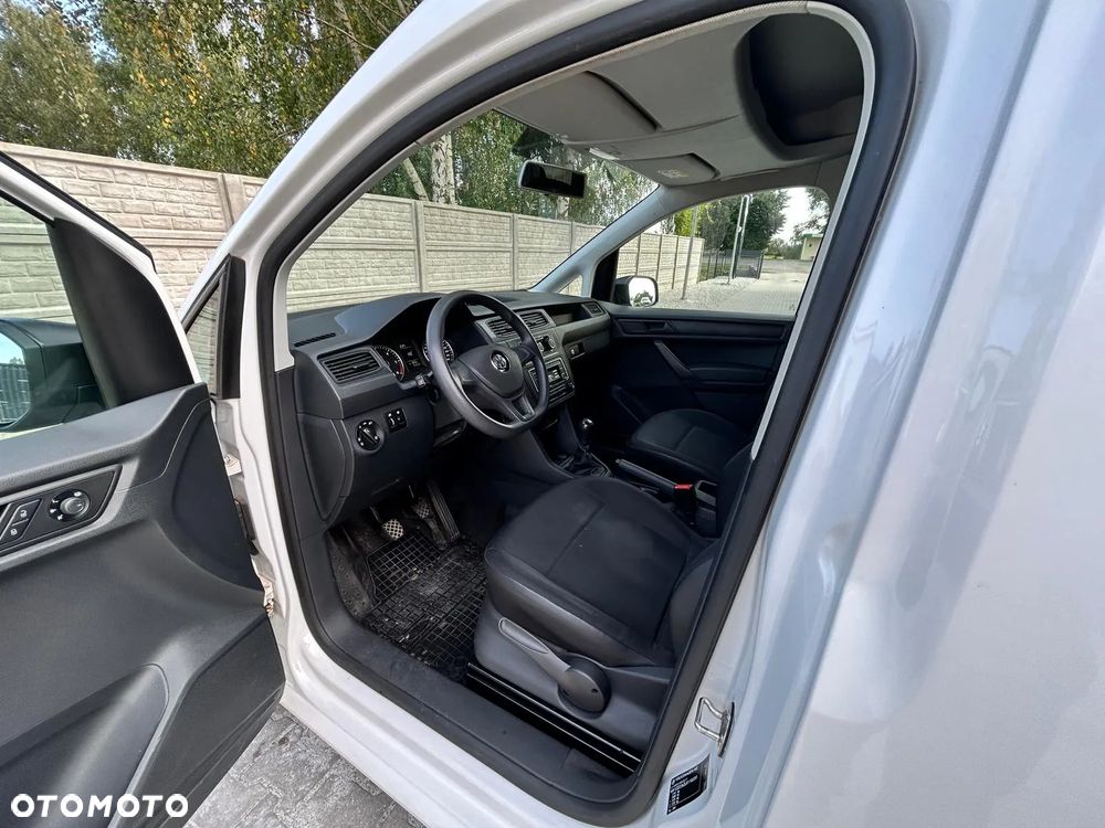 Volkswagen Caddy - 10