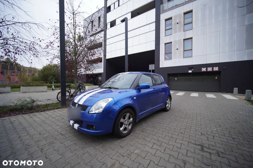Suzuki Swift 2006 photo 2