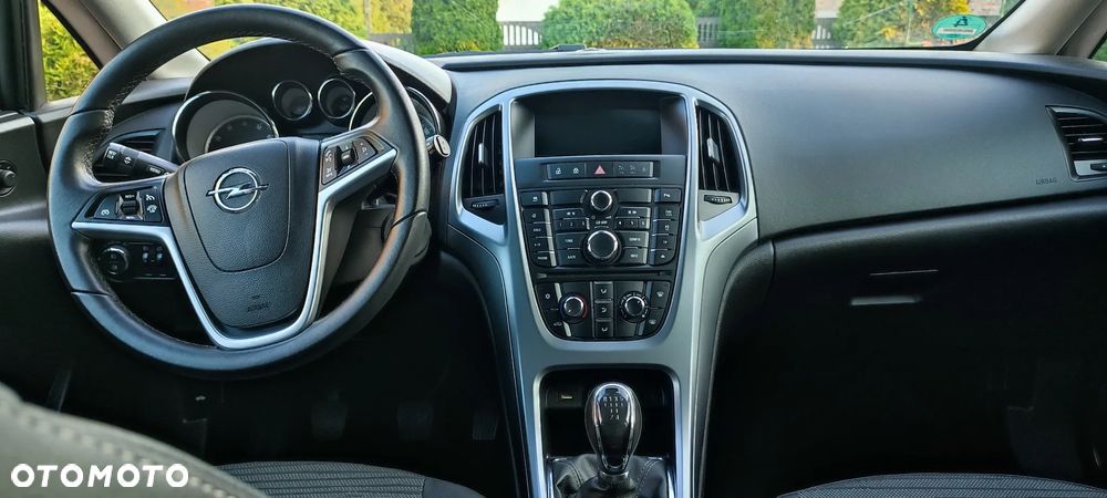 Opel Astra 1.6 Color Edition - 28