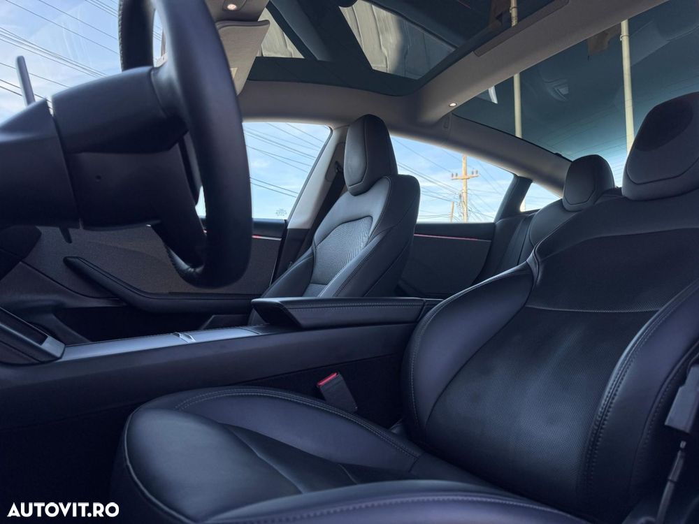 Tesla Model 3 - 41