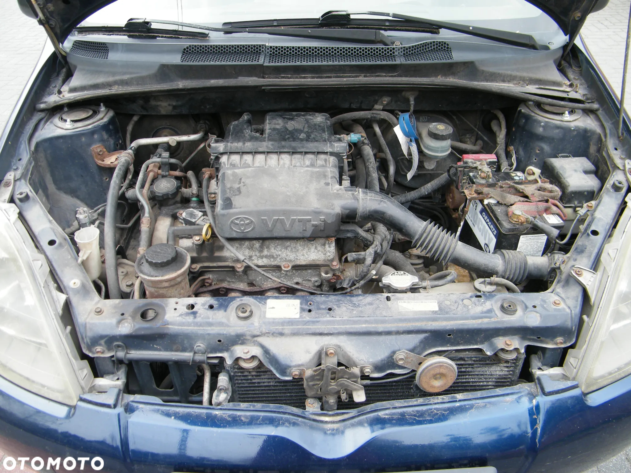 Toyota Yaris I 1.0 B 68KM silnik SCP10L lakier 8P4 - 10