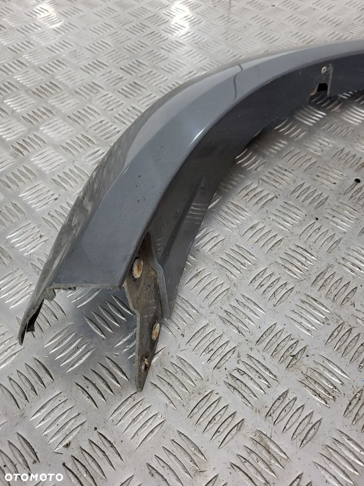 Mitsubishi L200 IV Listwa Błotnika Prawy Przód - 8