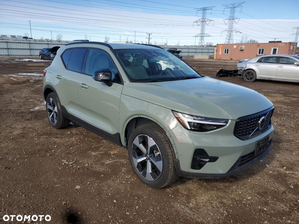 Volvo XC 40 T5 AWD R-Design