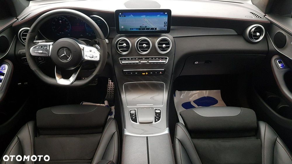 Mercedes-Benz GLC - 13