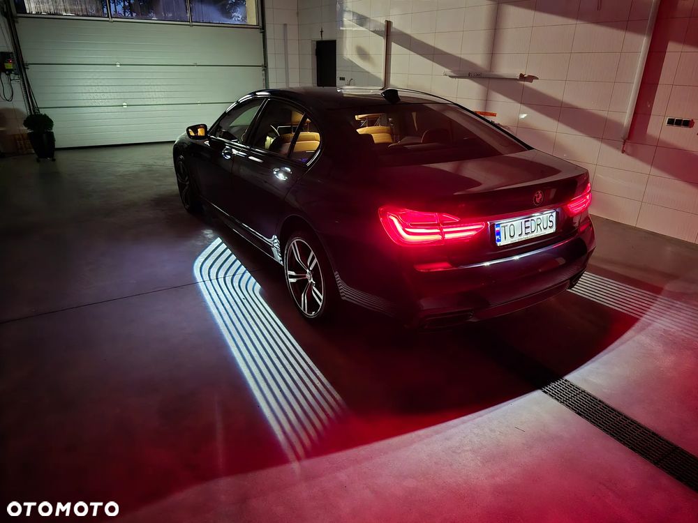 BMW Seria 7 730d xDrive - 39
