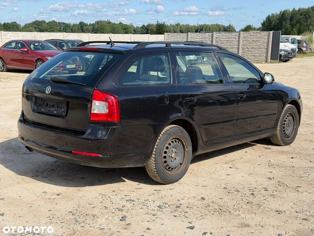 Skoda Octavia 1.6 Combi - 20