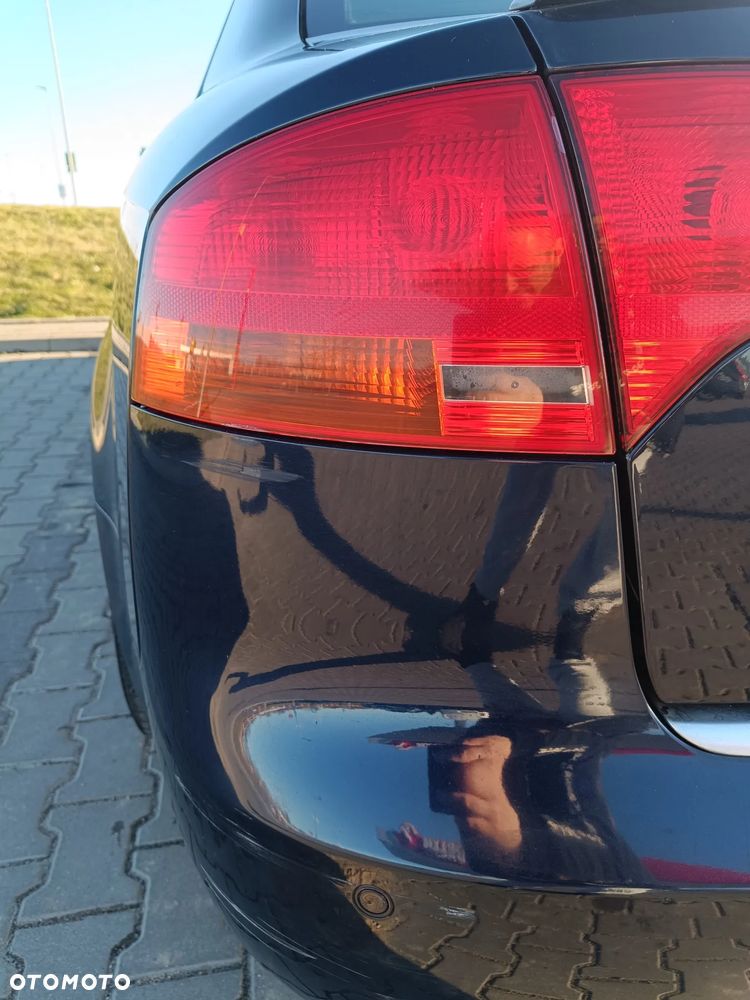 Audi A4 Limousine 1.8 T quattro - 4