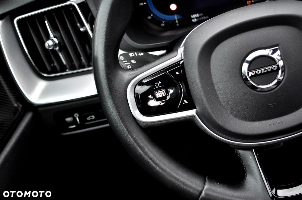 Volvo XC 60 T6 AWD Recharge Geartronic RDesign - 17