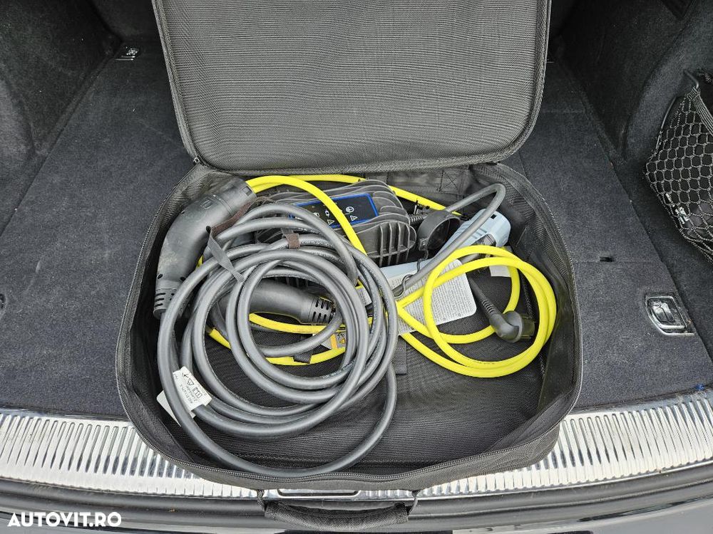 Audi Q5 55 TFSI e quattro S tronic - 12