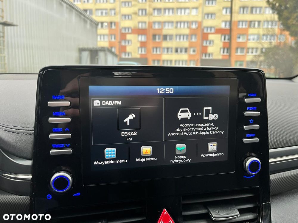 Hyundai IONIQ Hybrid Business - 22