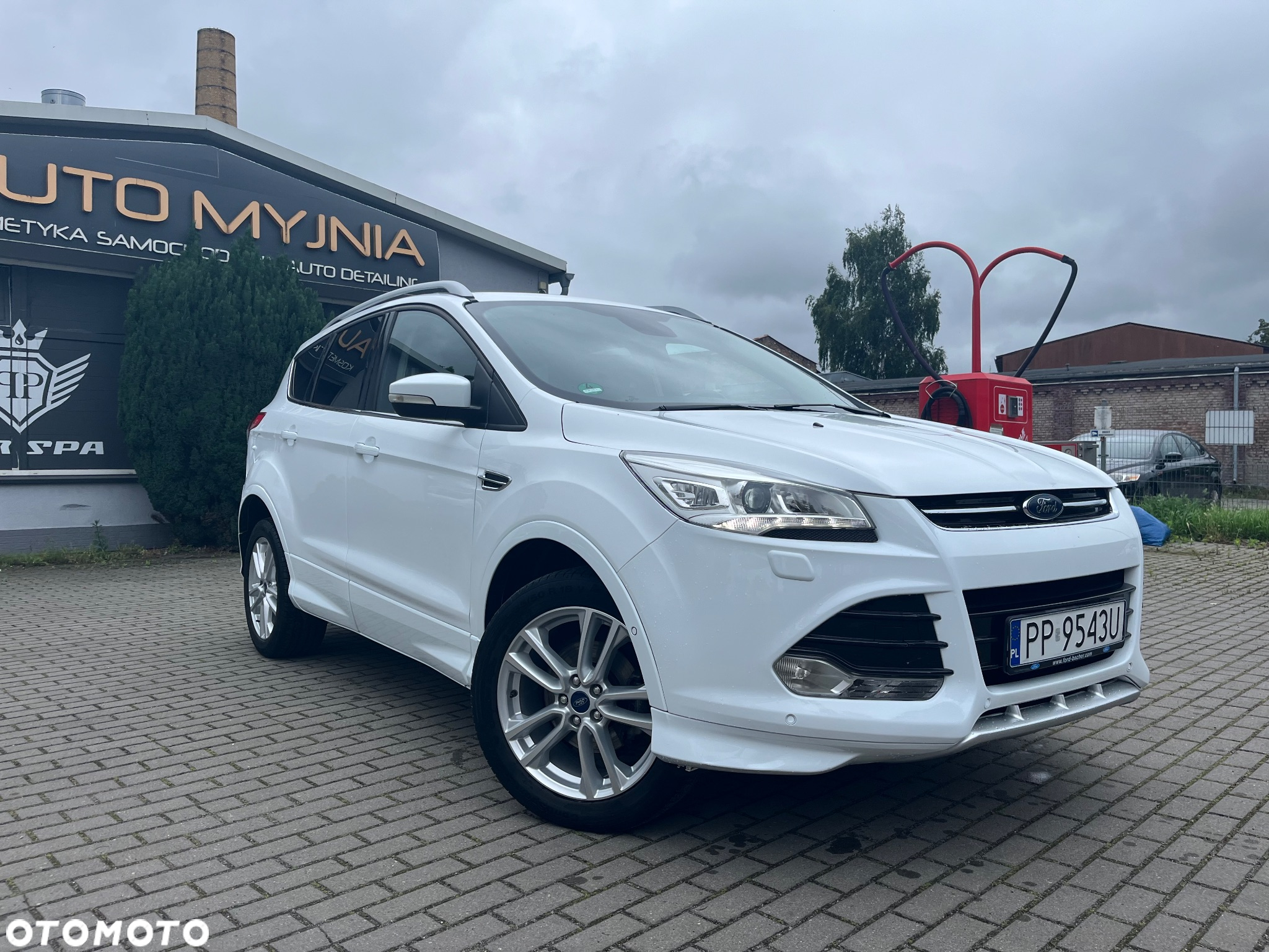 Ford Kuga 1.5 EcoBoost 2x4 Individual - 3