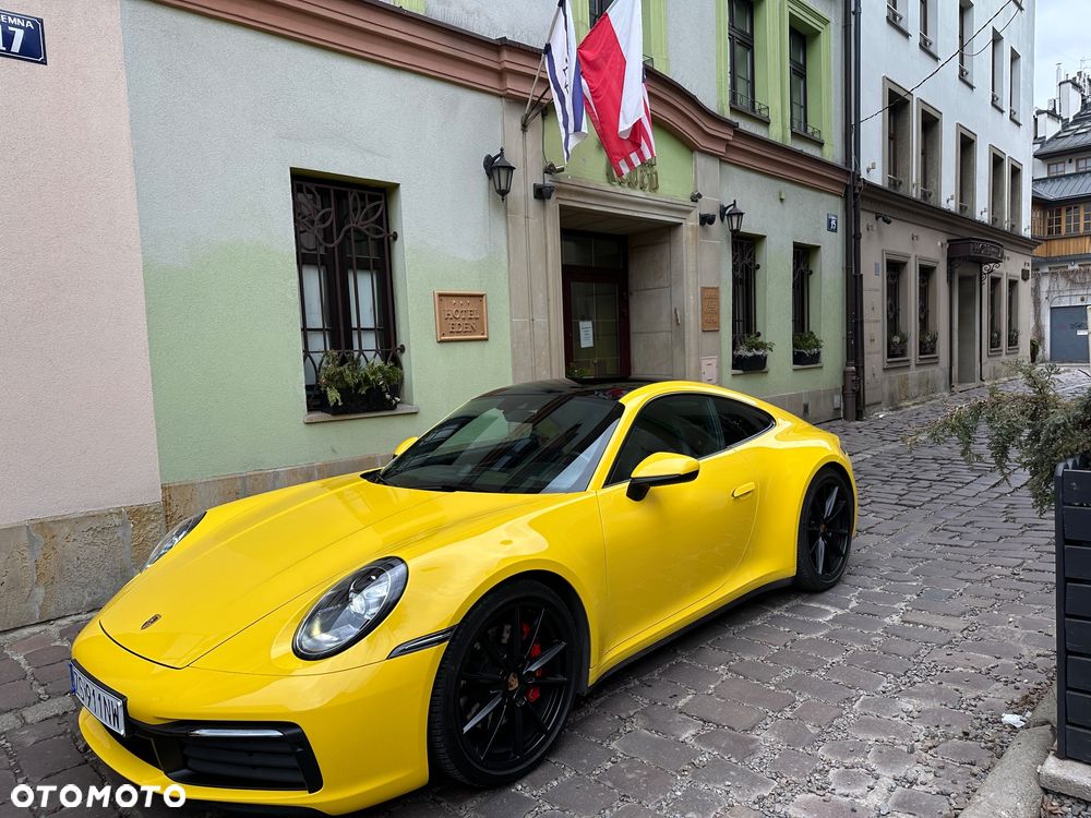 Porsche 911 Carrera 4S - 35