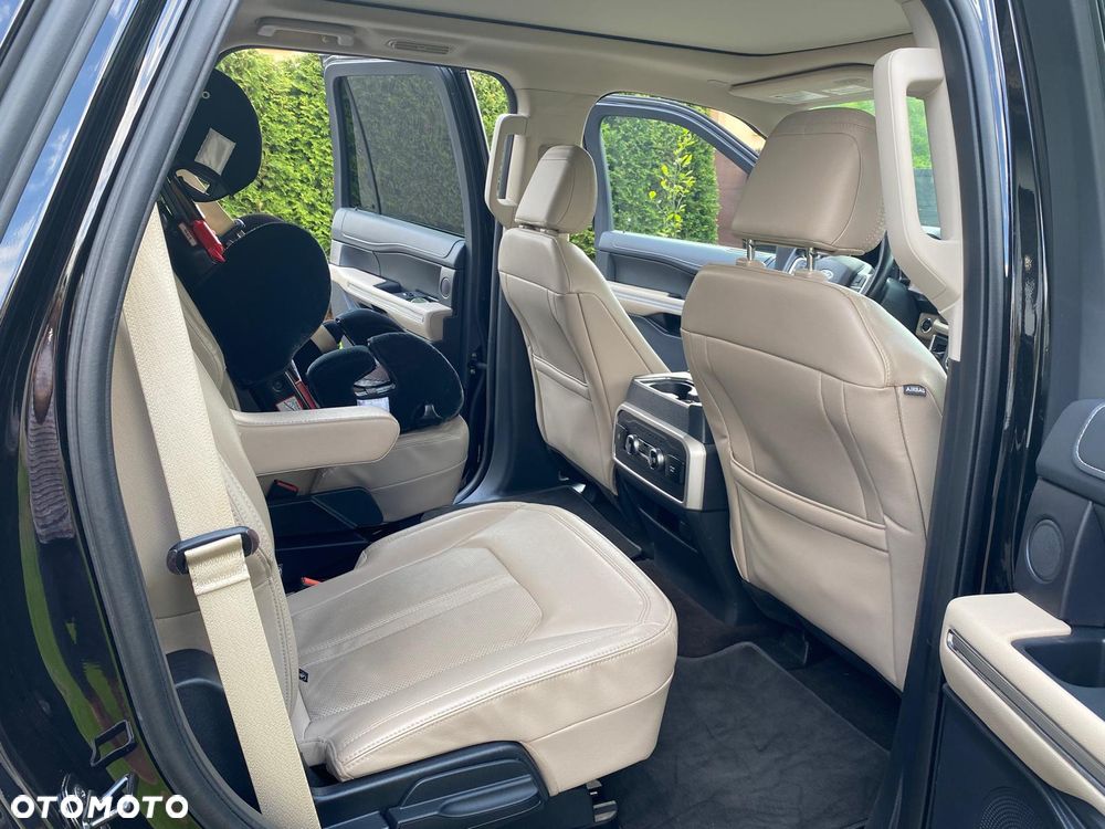 Ford Expedition - 28