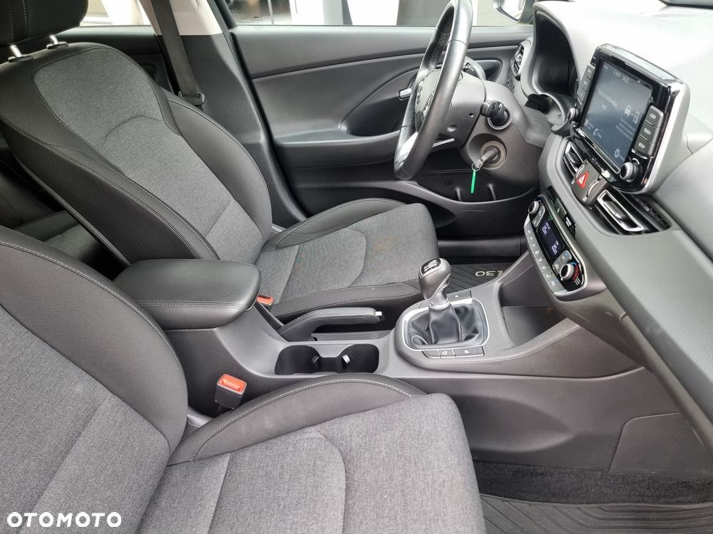 Hyundai i30 1.5 DPI Smart - 19
