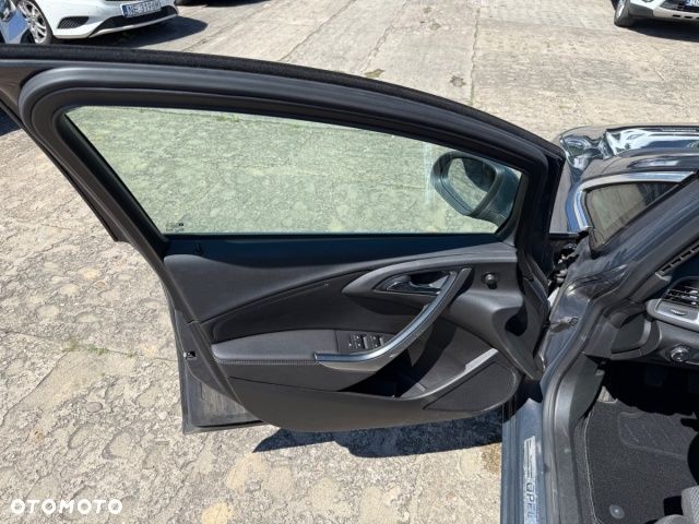 Opel Astra 2.0 CDTI DPF Active - 11