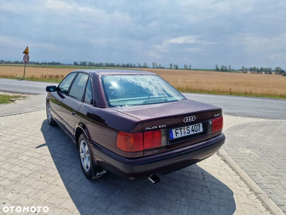 Audi 100 2.3 E - 15