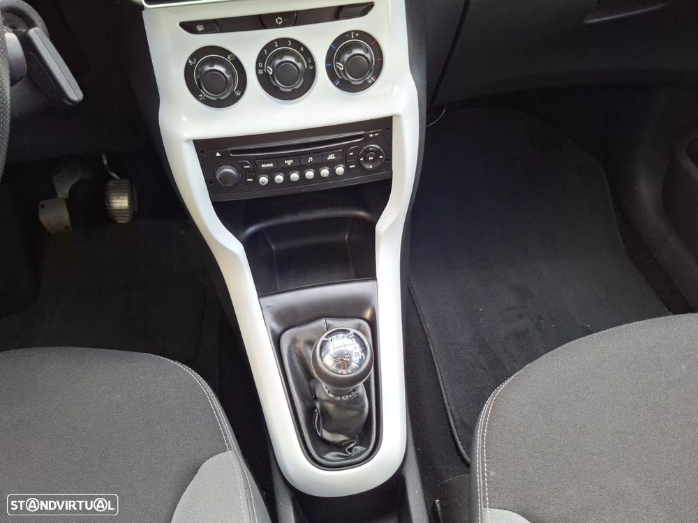 Citroën C3 HDi FAP Attraction - 29