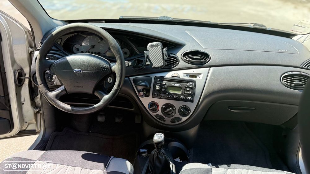 Ford Focus SW 1.8 TDdi Comfort - 9