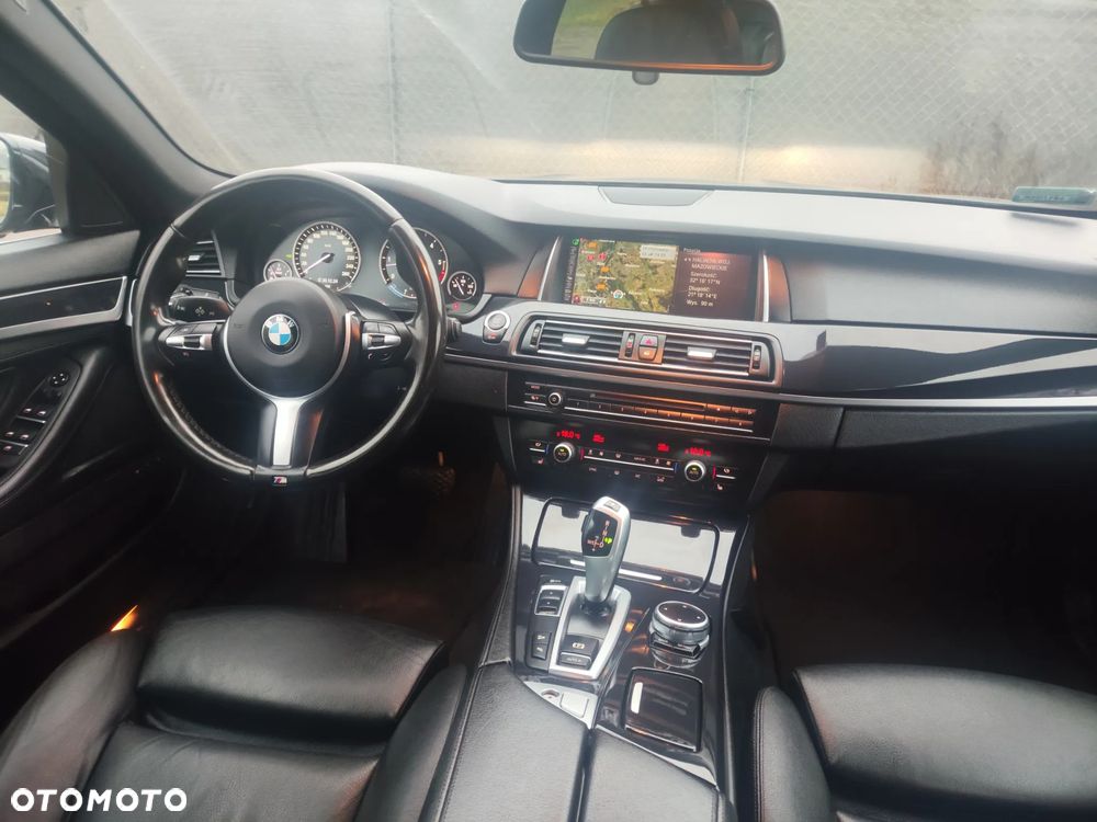 BMW Seria 5 530d xDrive Luxury Line - 12
