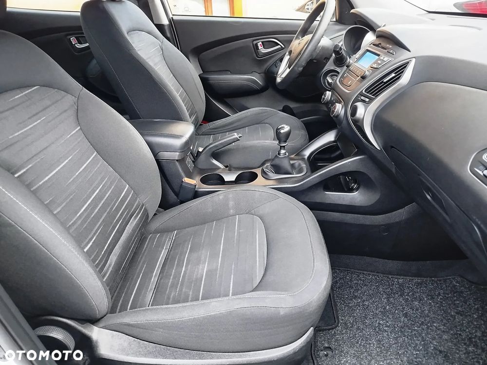 Hyundai ix35 1.6 2WD blue Style - 24