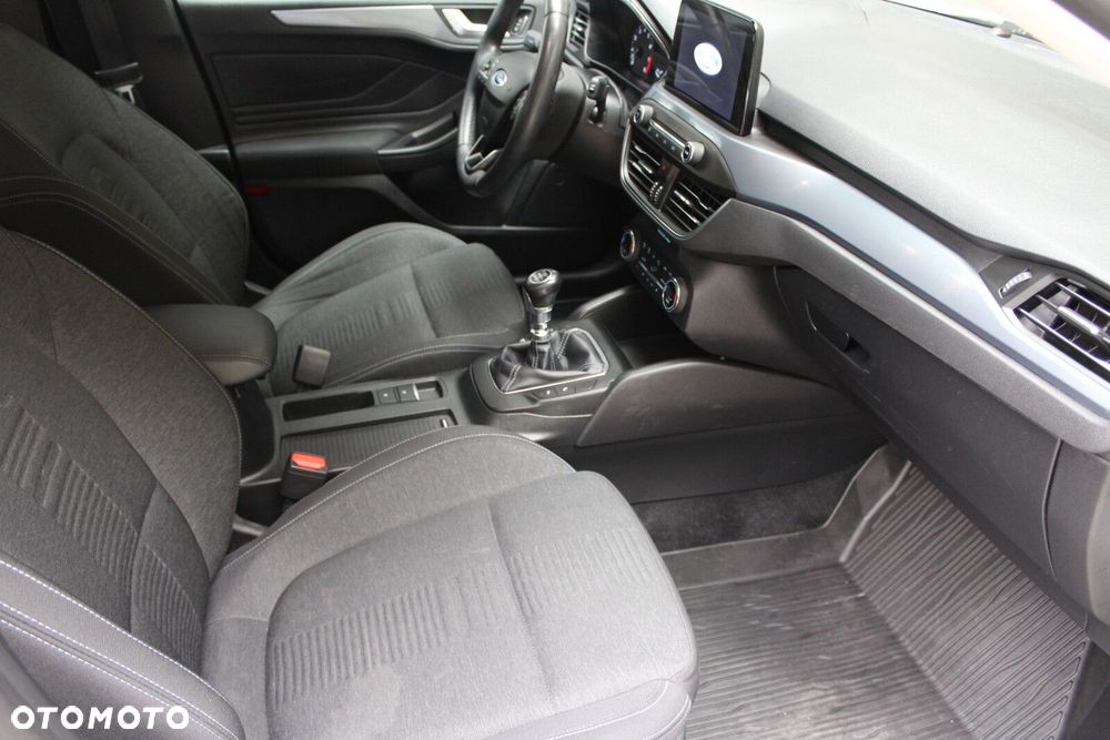 Ford Focus 1.0 EcoBoost Active - 16