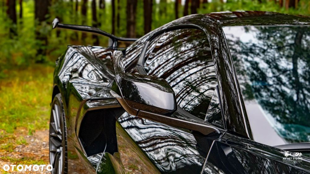 Chevrolet Corvette - 13