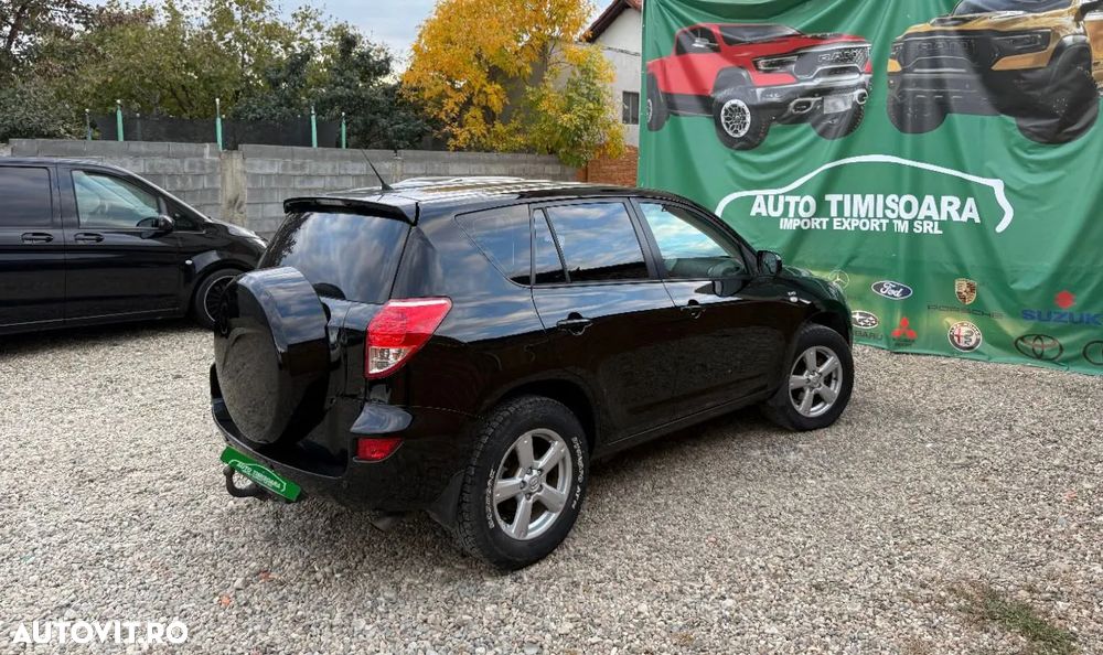 Toyota RAV4 - 4