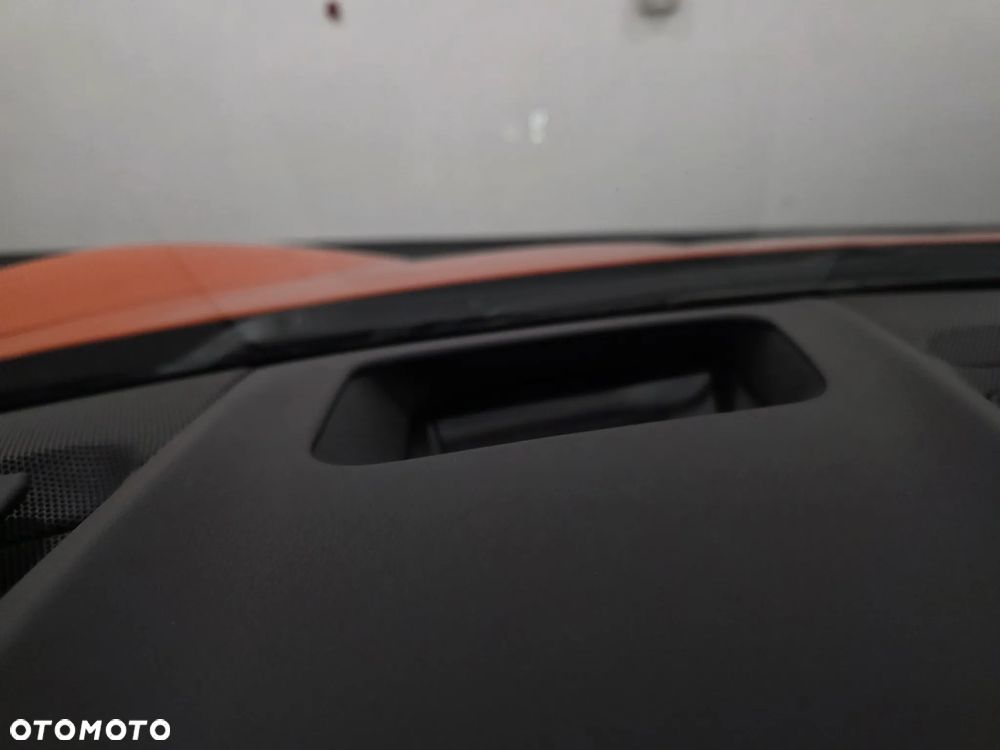 Chevrolet Corvette - 23
