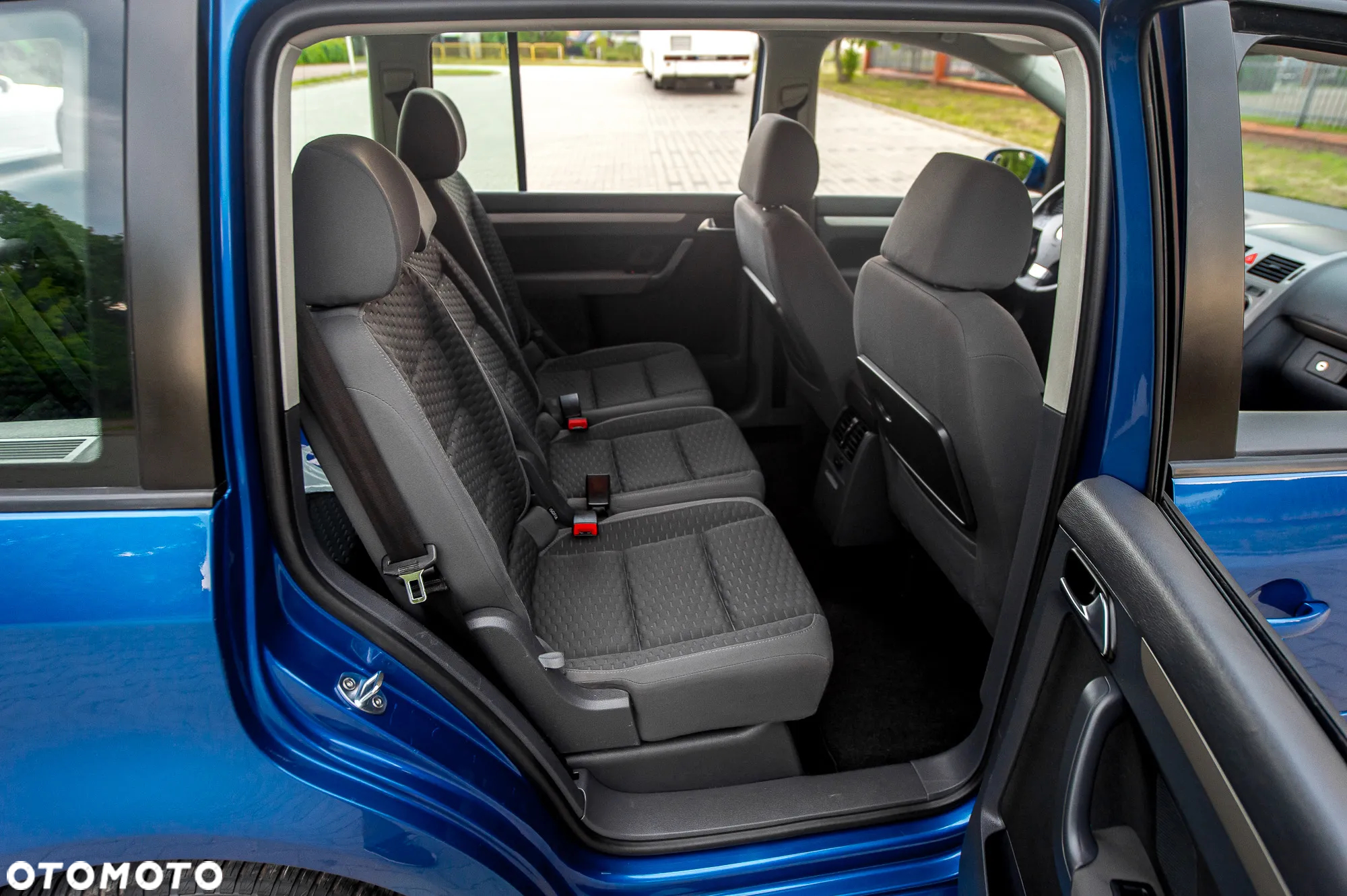 Volkswagen Touran 2.0 TDI DPF Highline - 22