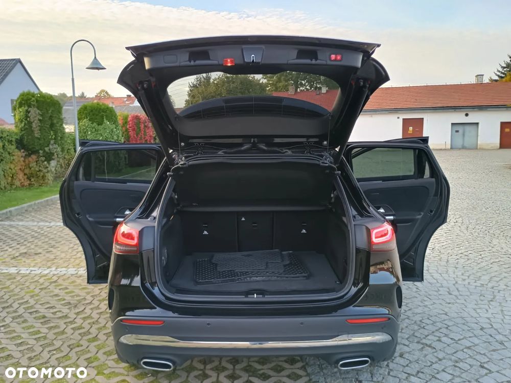 Mercedes-Benz GLA 200 d 4-Matic AMG Line - 21