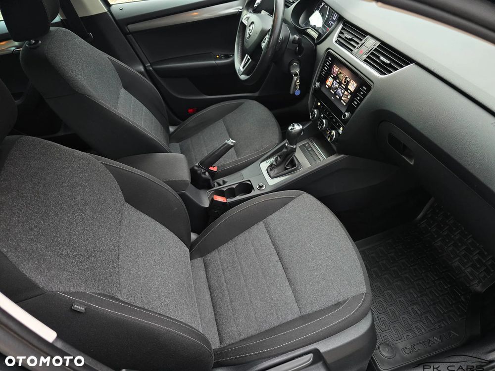 Skoda Octavia 2.0 TDI 4x4 DSG Soleil - 35