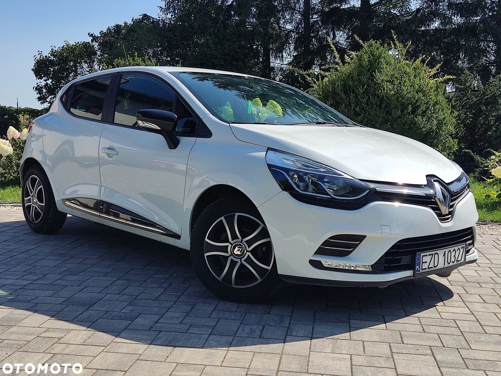 Renault Clio 1.2 16V Limited EU6 - 1