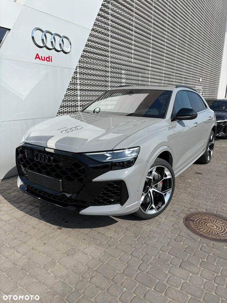 Audi RS Q8 - 1