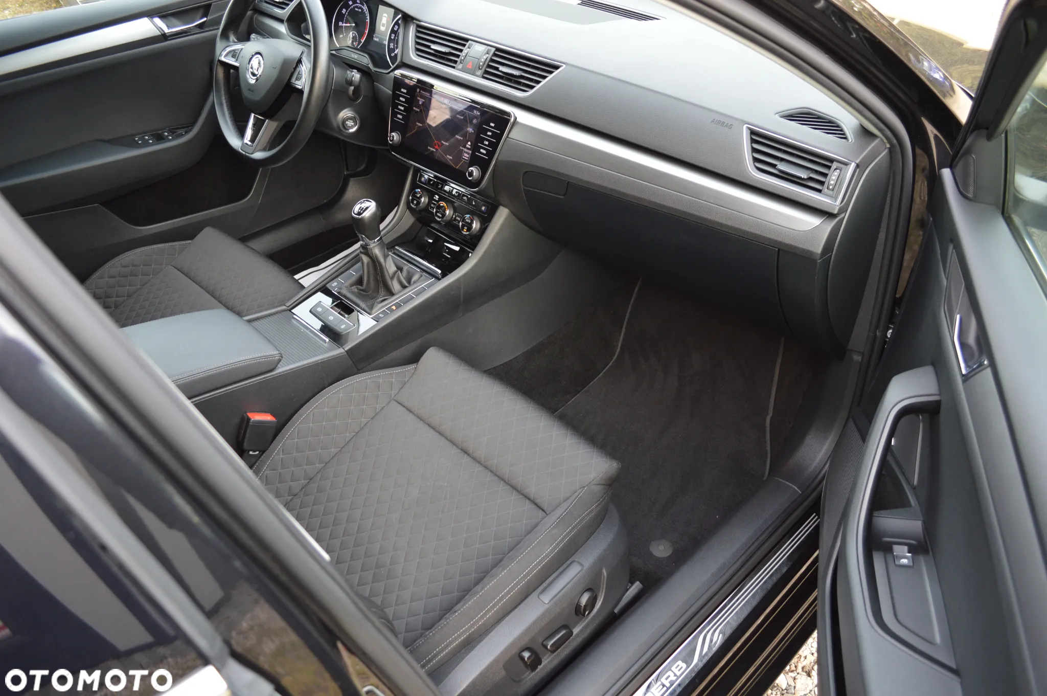 Skoda Superb 1.5 TSI ACT Style - 19
