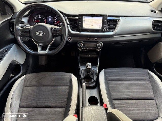 Kia Stonic 1.0 T-GDI Tech - 4