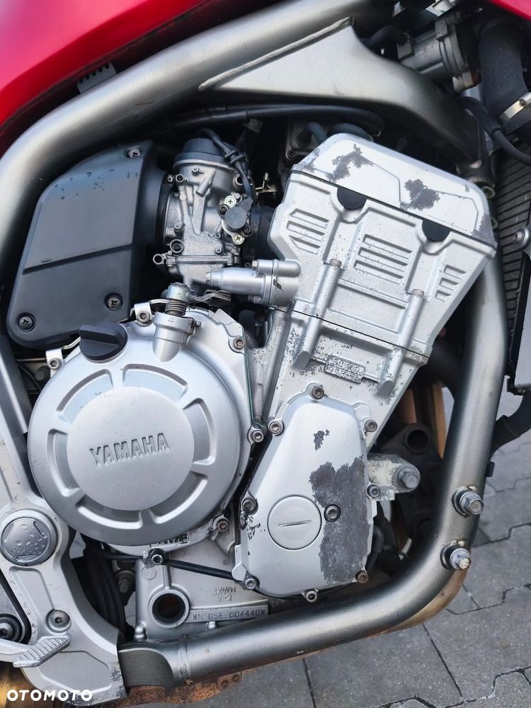 Yamaha FZS - 9