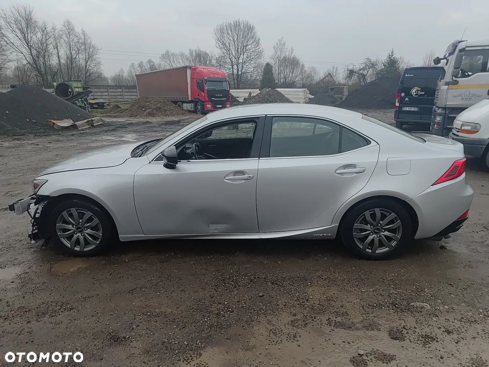 Lexus IS - 19