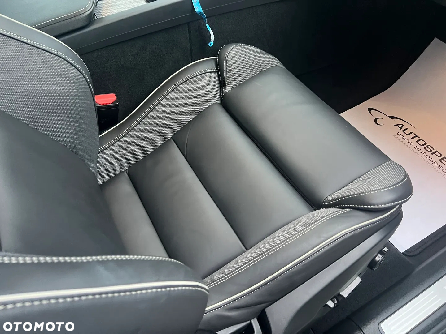 Volvo XC 60 B5 B AWD Plus Black Edition - 30