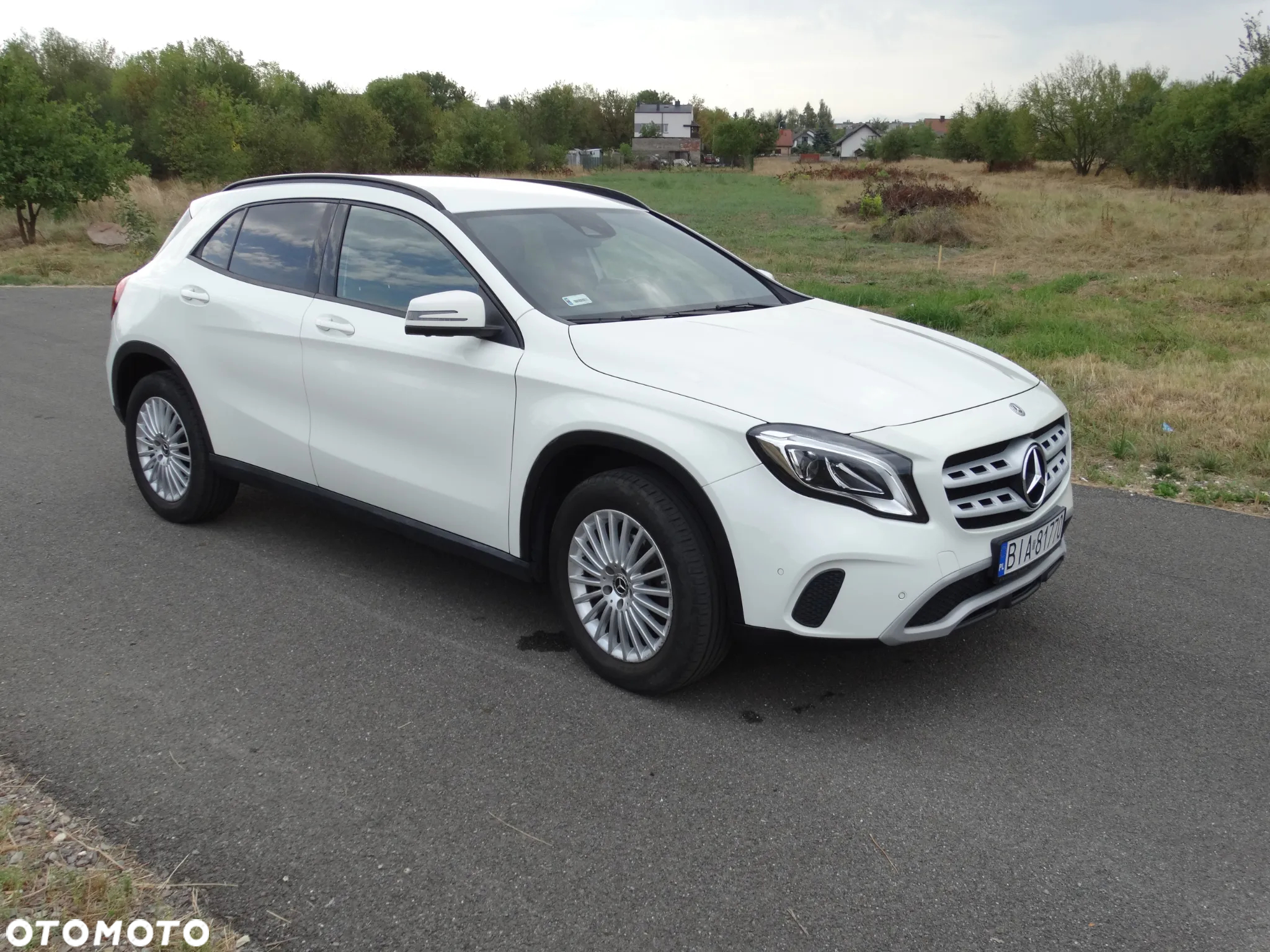Mercedes-Benz GLA 200 7G-DCT - 14