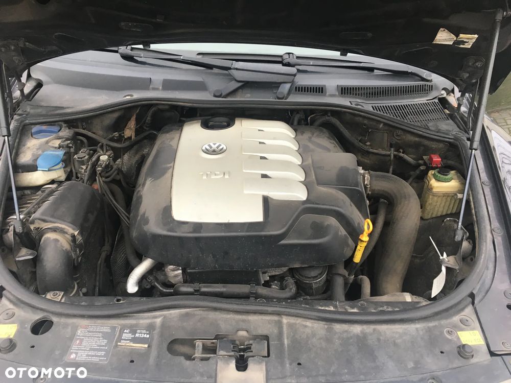 Volkswagen Touareg 2.5 R5 TDI DPF Tiptr - 11