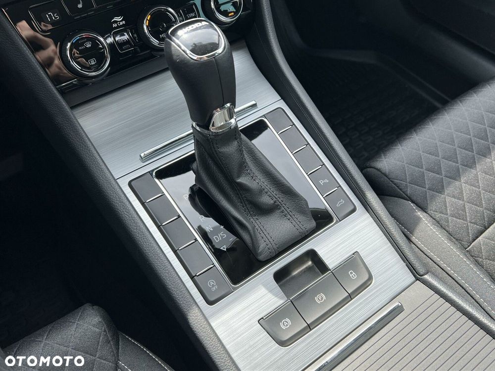 Skoda Superb 1.5 TSI Ambition DSG - 31