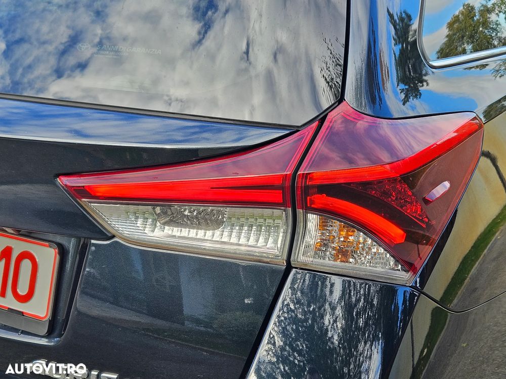 Toyota Auris 1.8 L VVT-i Hybrid Sol - 14