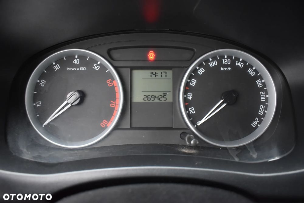 Skoda Fabia - 5