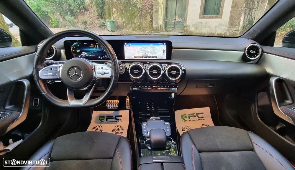 Mercedes-Benz CLA 250 e Shooting Brake AMG Line - 12