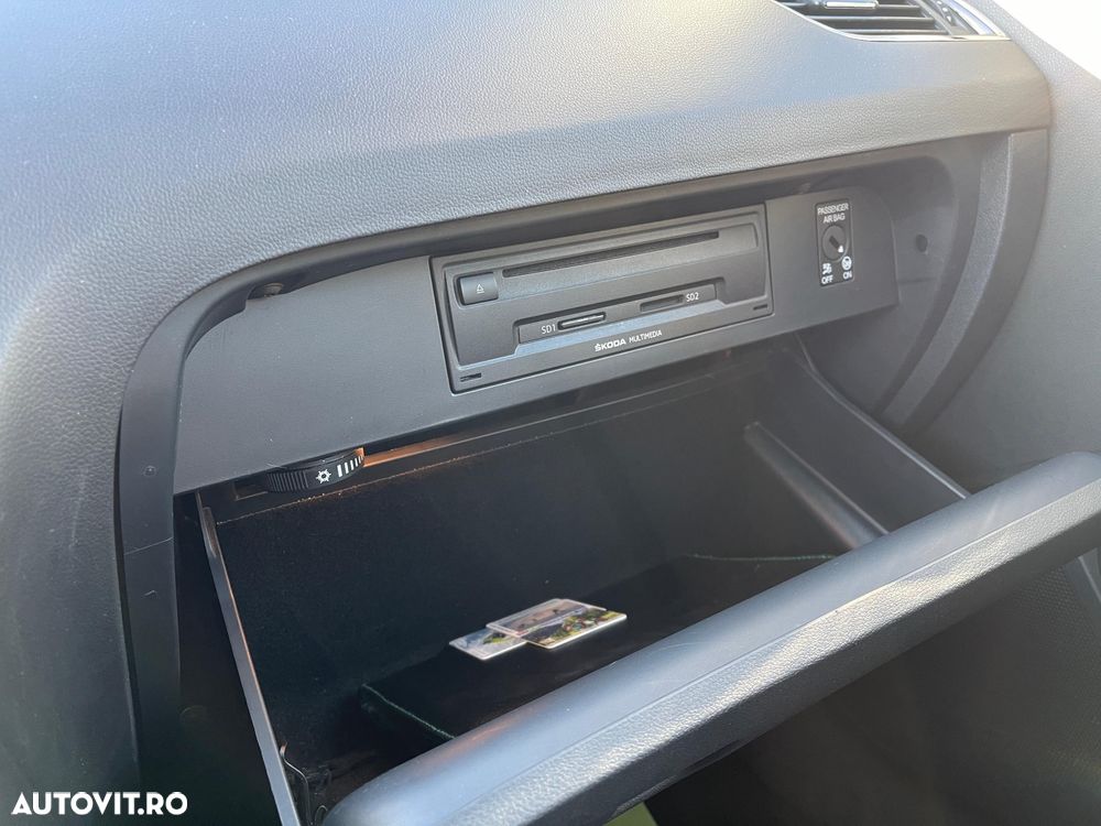 Skoda Octavia 1.6 TDI DPF Active Green tec - 9