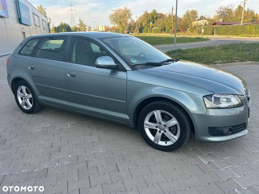 Audi A3 Sportback 1.6 TDI DPF Ambition - 6
