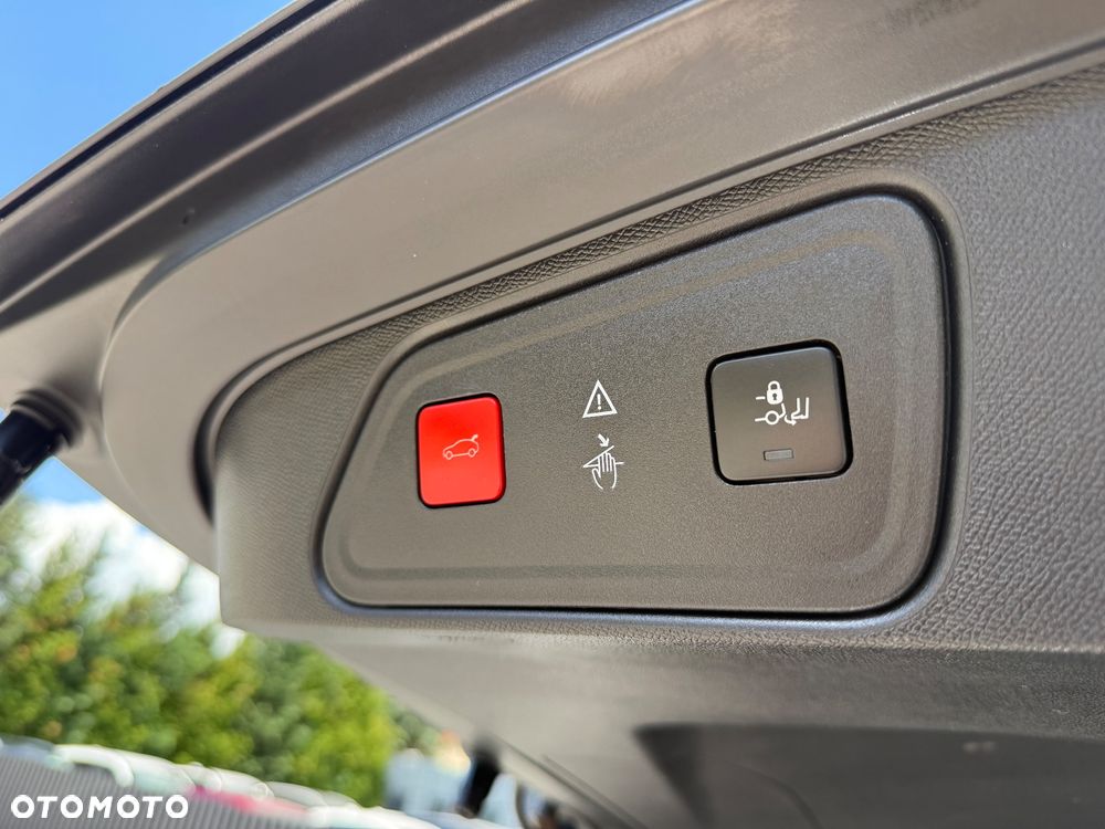 Peugeot 3008 1.5 BlueHDi Crossway S&S - 17
