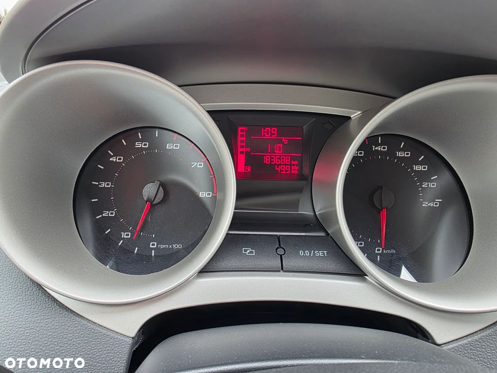 Seat Ibiza SC 1.4 16V Reference - 21