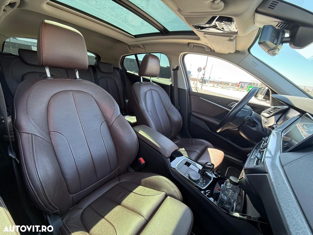 BMW Seria 1 120i AT - 7